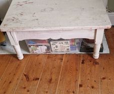 Pine coffee table(painted)