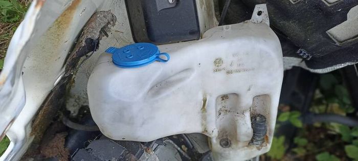 LT 35-95 TDI Spare Parts (2004 reg)