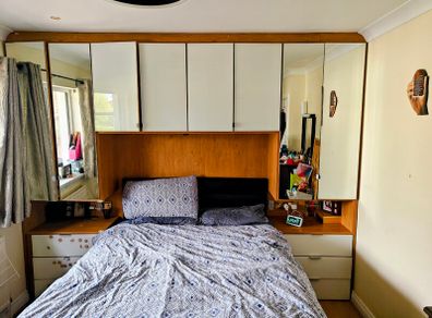 Integrated Cupboard in great condition