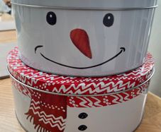 2 Christmas Cake Tins