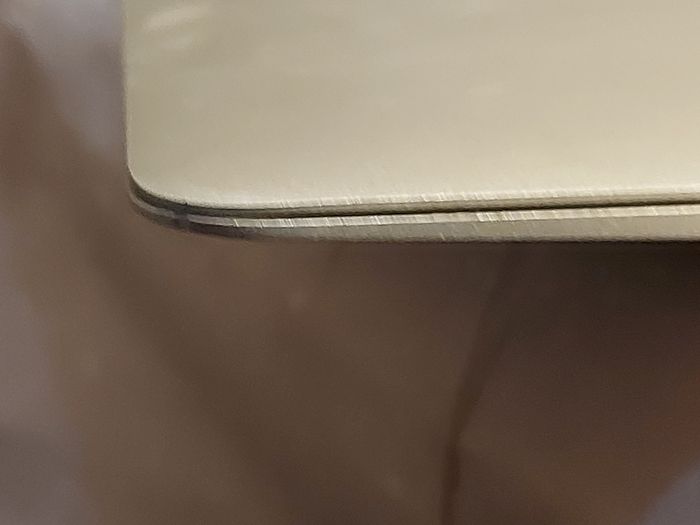 Apple MacBook Air 13 inch, Model A1369,  i5,  1,7GHz, no Ram, needs Ram, excellent cosmetic condition