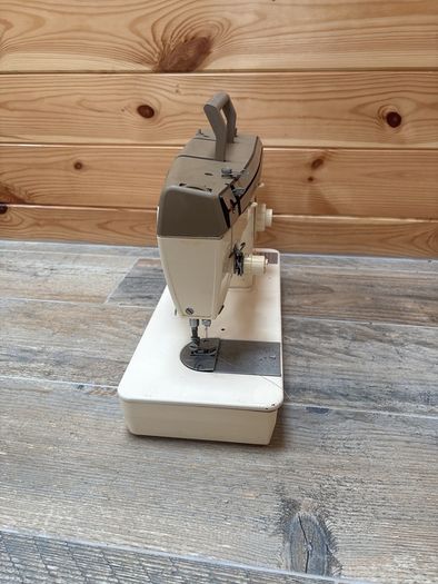 sewing maching