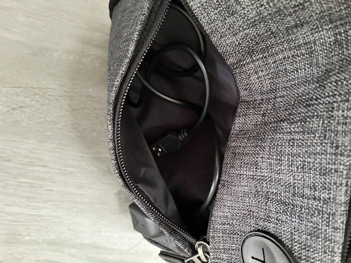 DOMISO 10.1" Waterproof Tablet / Laptop Pouch Bag Canvas with USB Charging Port Headphone Hole