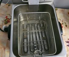 Deep Fryer 8Litres1 Basket with Drain Tap