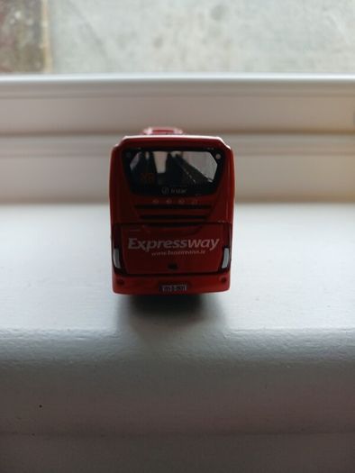 model bus