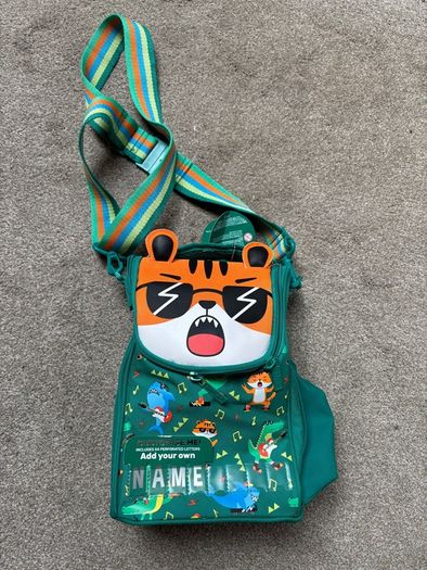 childs smiggle bag