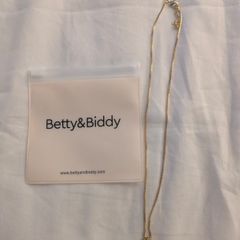 Betty and Biddy initial 'L' Necklace