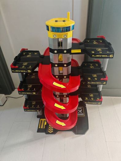 kids multilevel carpark toy