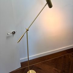 Hubble Read Floor Lamp - Brass