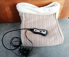 Electric foot warmer