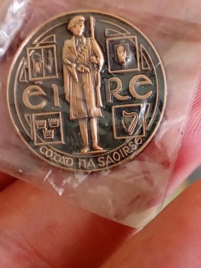old IRA womens badge