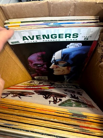 DC, Marvel Long Comic Box w 290 comics for Sale