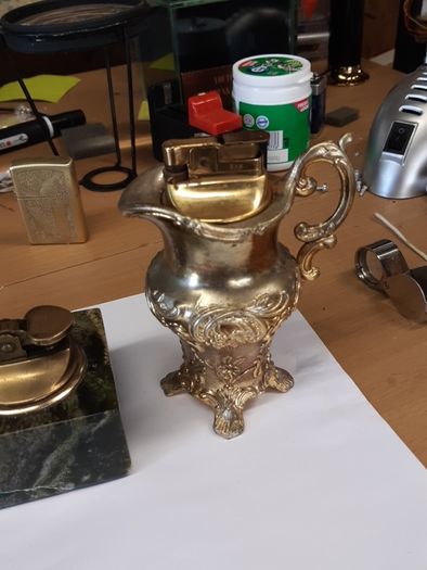 Vintage table lighters