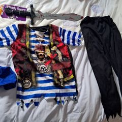 boys pirate outfit 7-8 yrs