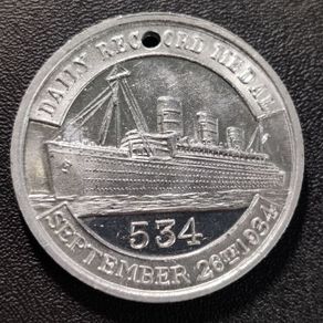 Rare 26th September 1934 Daily Record Aluminium Souvenir Medal Queen Mary