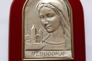 Vintage Sterling Silver stamped  "Ag" (silver) Our Lady Queen of Peace Medugorje Bosnia Mary