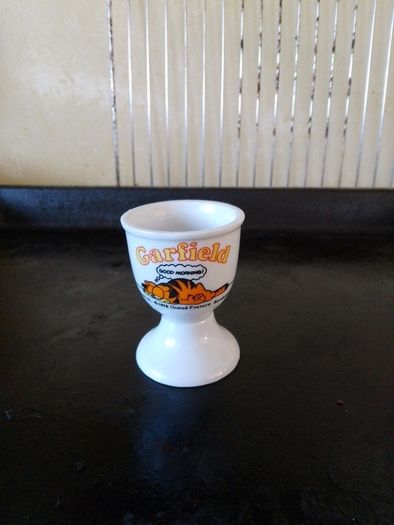 Garfield vintage 1978 egg cup