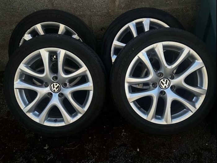 17 inch Genuine VW Donnington Scirroco Alloys
