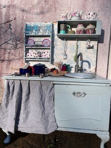 toy kitchen