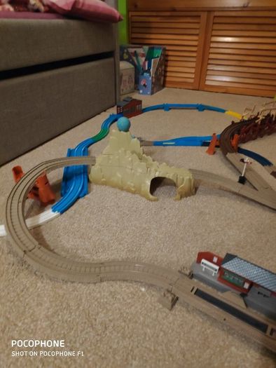 Thomas and friends battery powered big set