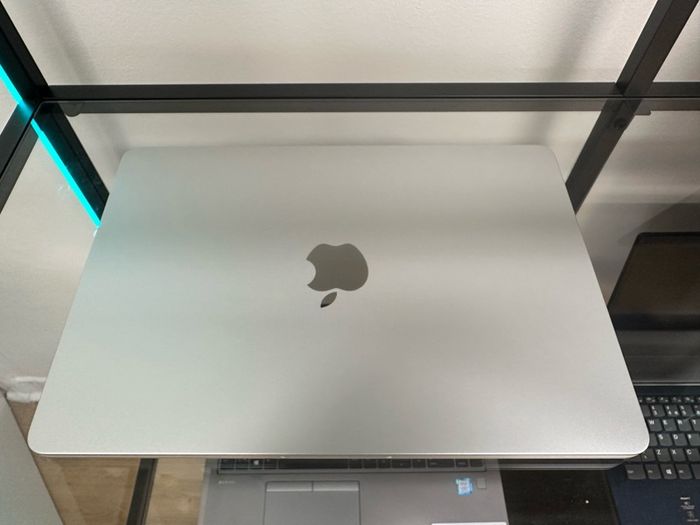Macbook Air M4 2025