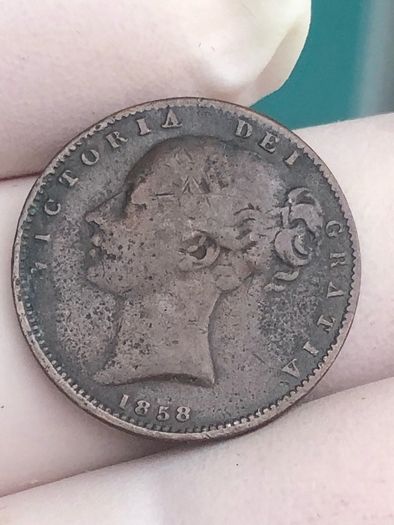 1858 Farthing Victoria x2