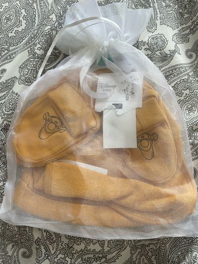 Tigger Baby Hat,Bib and Booties set