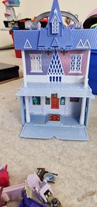 Disney Frozen 2 Pop Adventures Arendelle Castle Playset with Sven Figure & Key