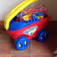 Mega Bloks Play n Go Wagon & 80 Piece Set Mega Bloks