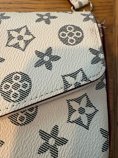 shoulder bag