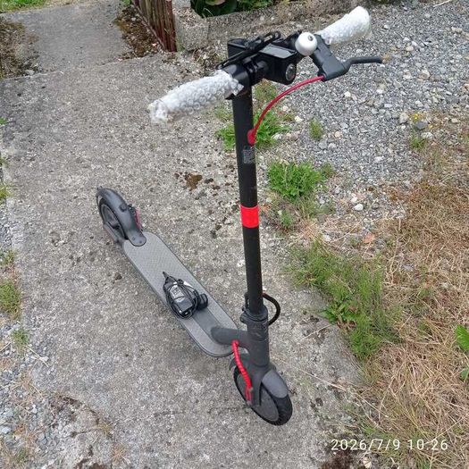 Electric scooters in excellent condition