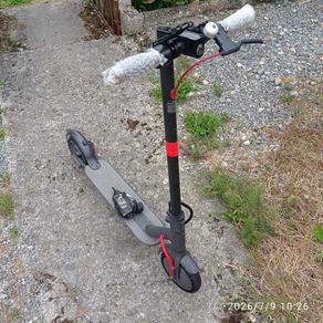 Electric scooters in excellent condition