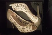 Beautiful bridal ivory quiz lace and satin wedding shoes BNIB size 6/39