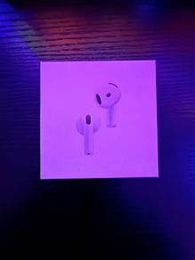 Airpods 4 with ANC ( Active Noise Cancelling )