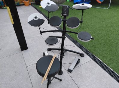 Drum kit