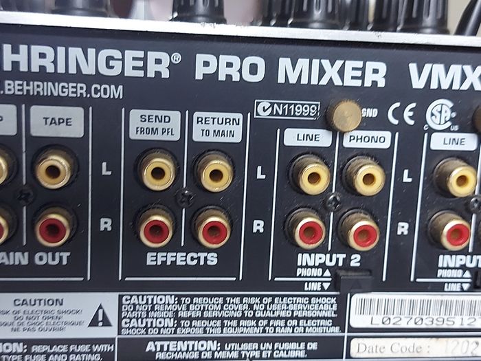 BEHRINGER PRO MIXER Model VMX 200, working great and in excellent condition
