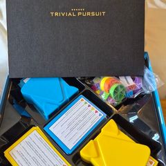 Trivial Pursuit Family Edition