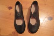 TAP dancing    size 11
