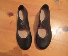 TAP dancing    size 11