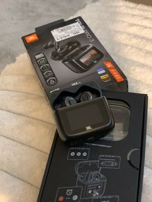 JBL Tour Pro 3