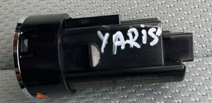 Button start/stop toyota yaris