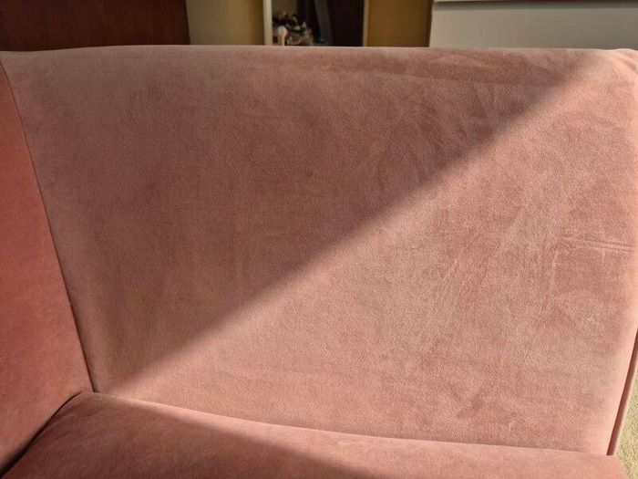 Pink Chaise Longue