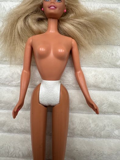 Vintage Body 1966 Mattel Barbie Blonde Hair Pink Earrings Ring Used Damaged Neck Dirty Please see pictures