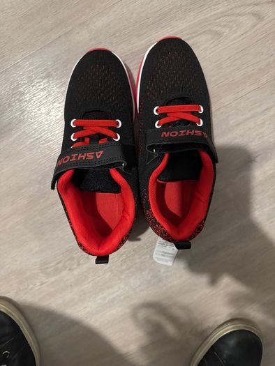 boys shoes