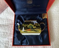 Charlotte di Vita Collector's Miniature Teapot