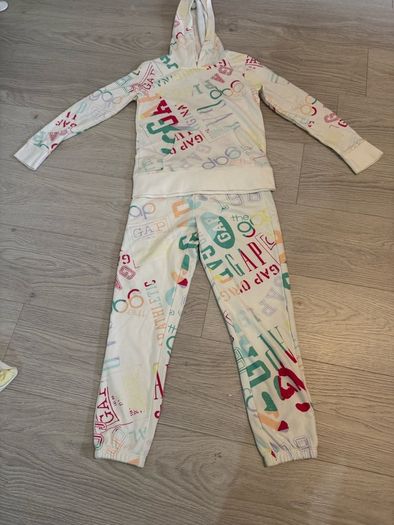 GAP Tracksuit