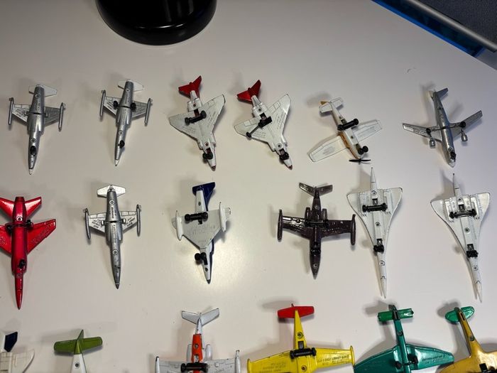 Vintage Matchbox Planes 24 models