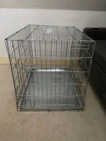 Dog crate (Medium)