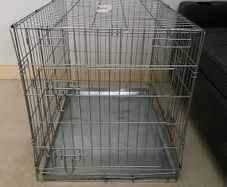 Dog crate (Medium)