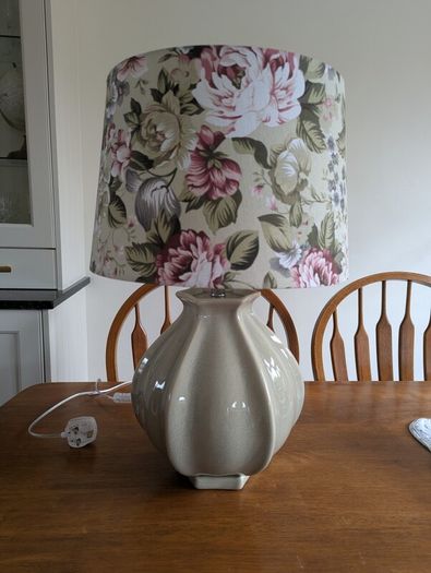 Carraig donn sage green lamp